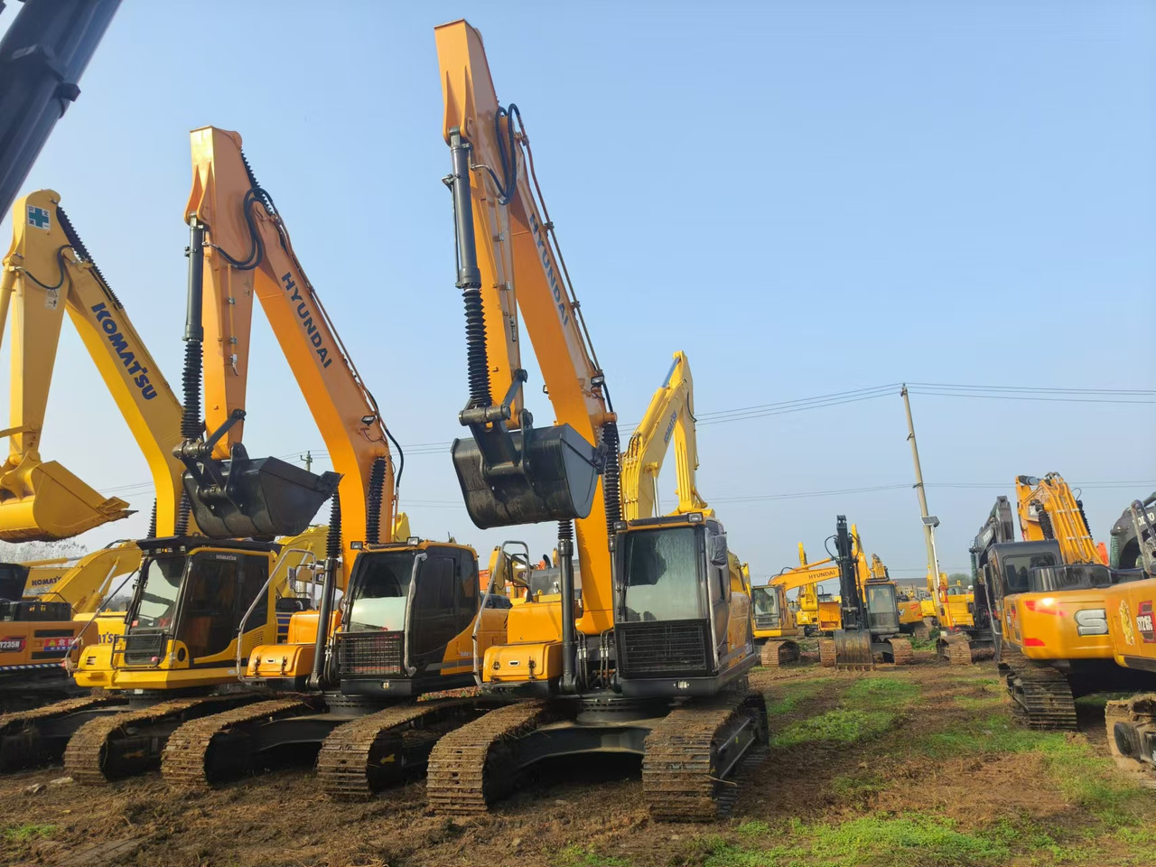 HYUNDAI ROBEX 220LC-9S - Crawler excavator: picture 4 HYUNDAI ROBEX 220LC-9S - Crawler excavator: picture 4