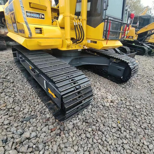 KOMATSU PC130 - Crawler excavator: picture 5 KOMATSU PC130 - Crawler excavator: picture 5