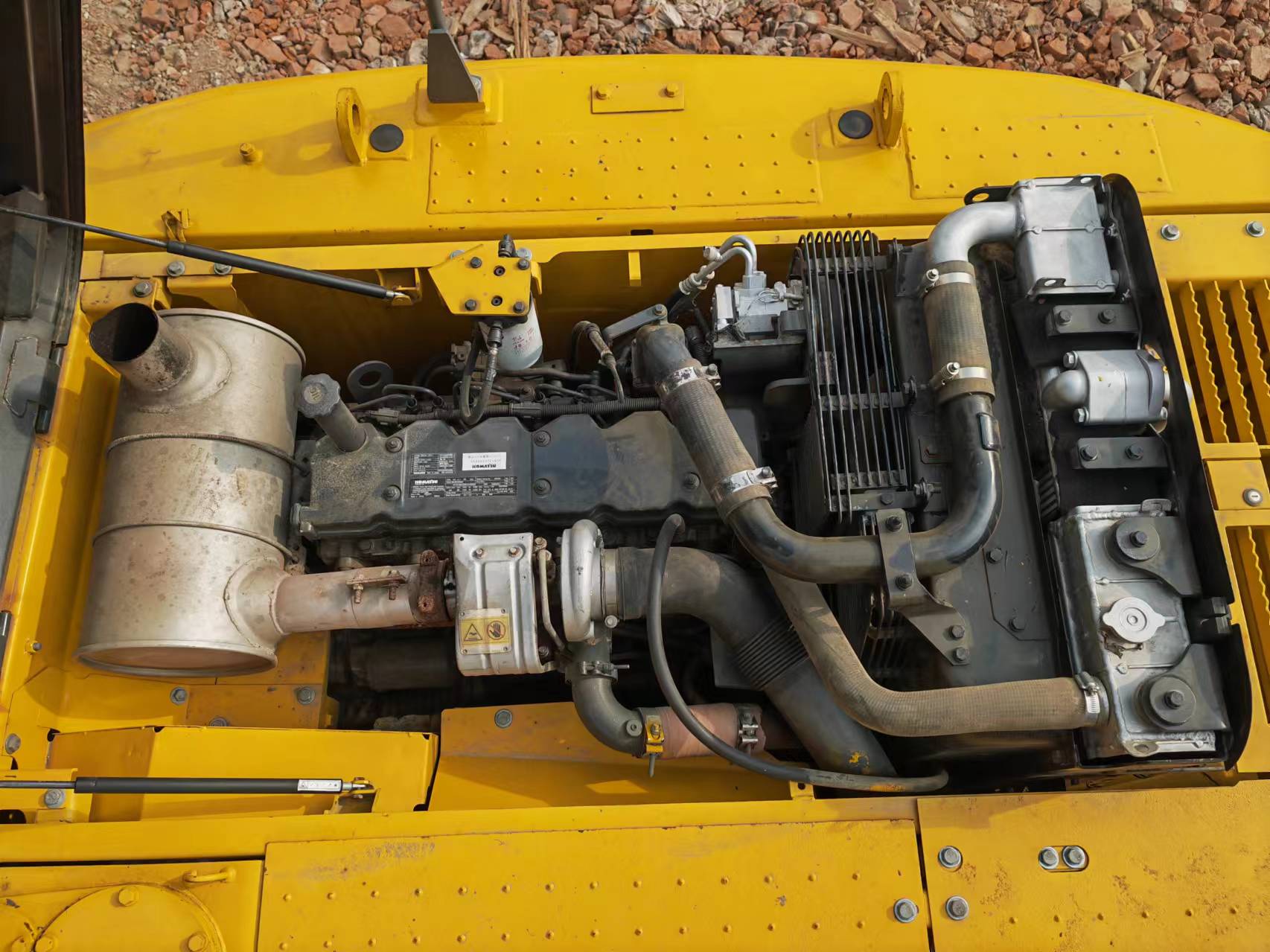 Crawler excavator KOMATSU PC200: picture 8
