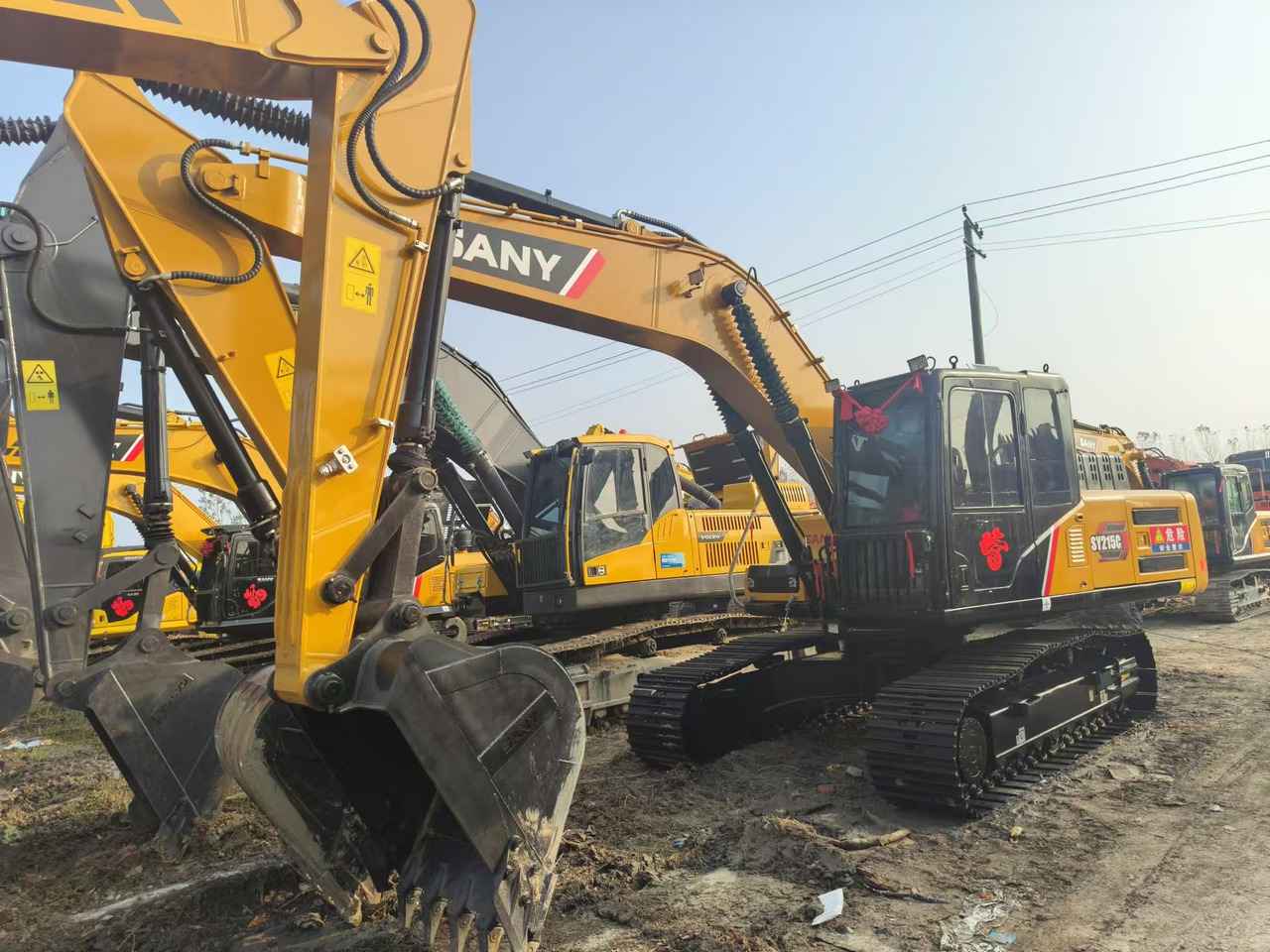 SANY SY215C - Crawler excavator: picture 4 SANY SY215C - Crawler excavator: picture 4