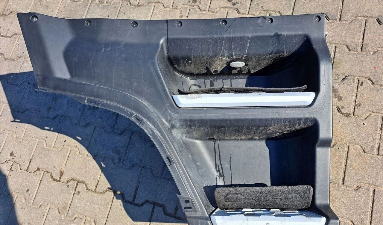 FORD STOPNICA GÓRNA KOMPLETNA STELAŻ STOPIEŃ PRAWY FORD F-MAX EURO 6 - Footstep for Truck: picture 1 FORD STOPNICA GÓRNA KOMPLETNA STELAŻ STOPIEŃ PRAWY FORD F-MAX EURO 6 - Footstep for Truck: picture 1