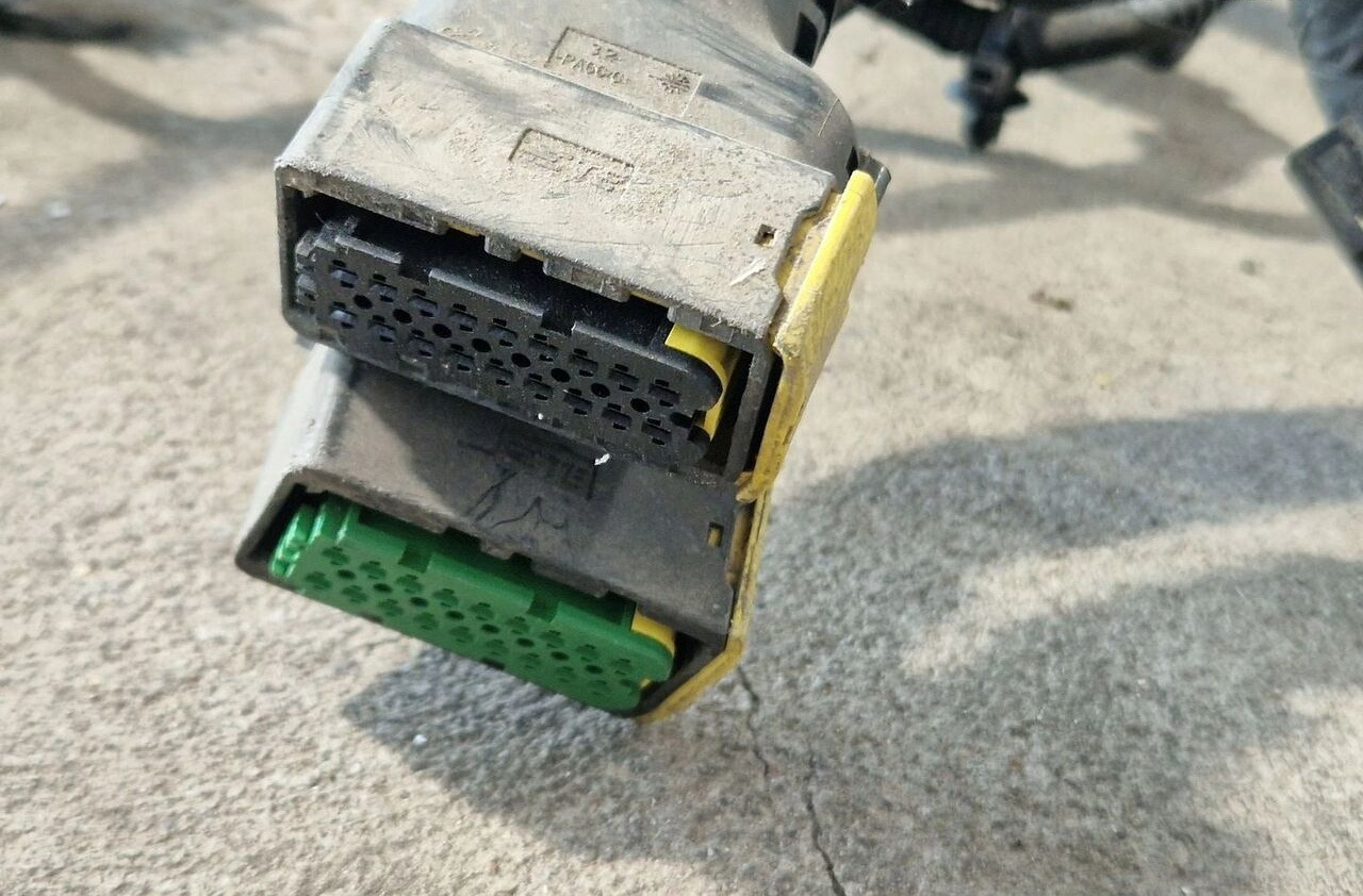 FORD WIĄZKA INSTALACJA RAMY FORD F MAX 5 ROK 2021 - Cables/ Wire harness for Truck: picture 4 FORD WIĄZKA INSTALACJA RAMY FORD F MAX 5 ROK 2021 - Cables/ Wire harness for Truck: picture 4