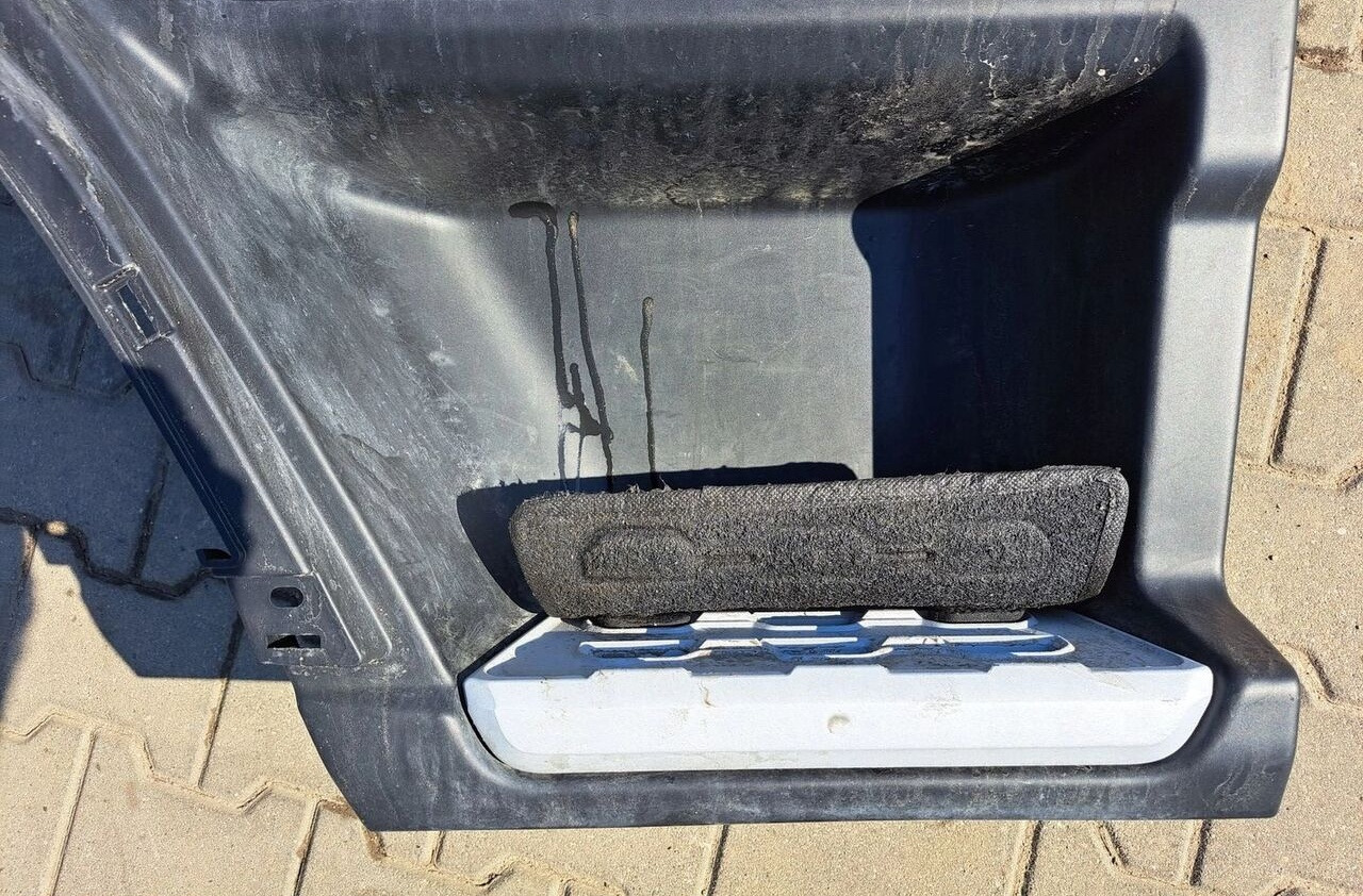 Ford F-MAX JC46 Ford F-MAX STOPNICA GÓRNA KOMPLETNA STELAŻ STOPIEŃ PRAWY FORD F-MAX EURO 6. Informacje o sprzedającym truck - Footstep for Truck: picture 3 Ford F-MAX JC46 Ford F-MAX STOPNICA GÓRNA KOMPLETNA STELAŻ STOPIEŃ PRAWY FORD F-MAX EURO 6. Informacje o sprzedającym truck - Footstep for Truck: picture 3