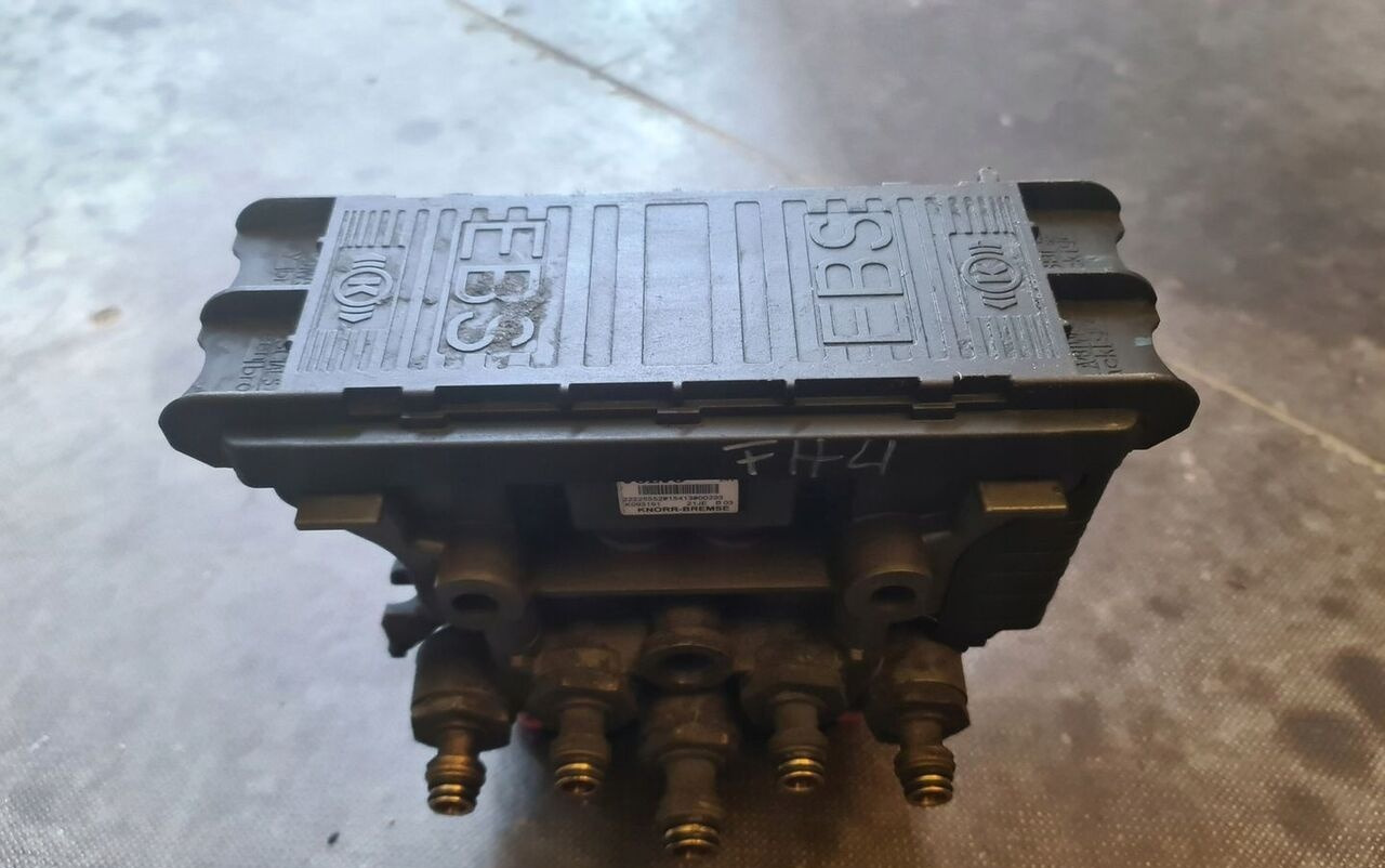 Knorr-Bremse Volvo FH 4 / FM 4 - Brake valve for Truck: picture 4 Knorr-Bremse Volvo FH 4 / FM 4 - Brake valve for Truck: picture 4