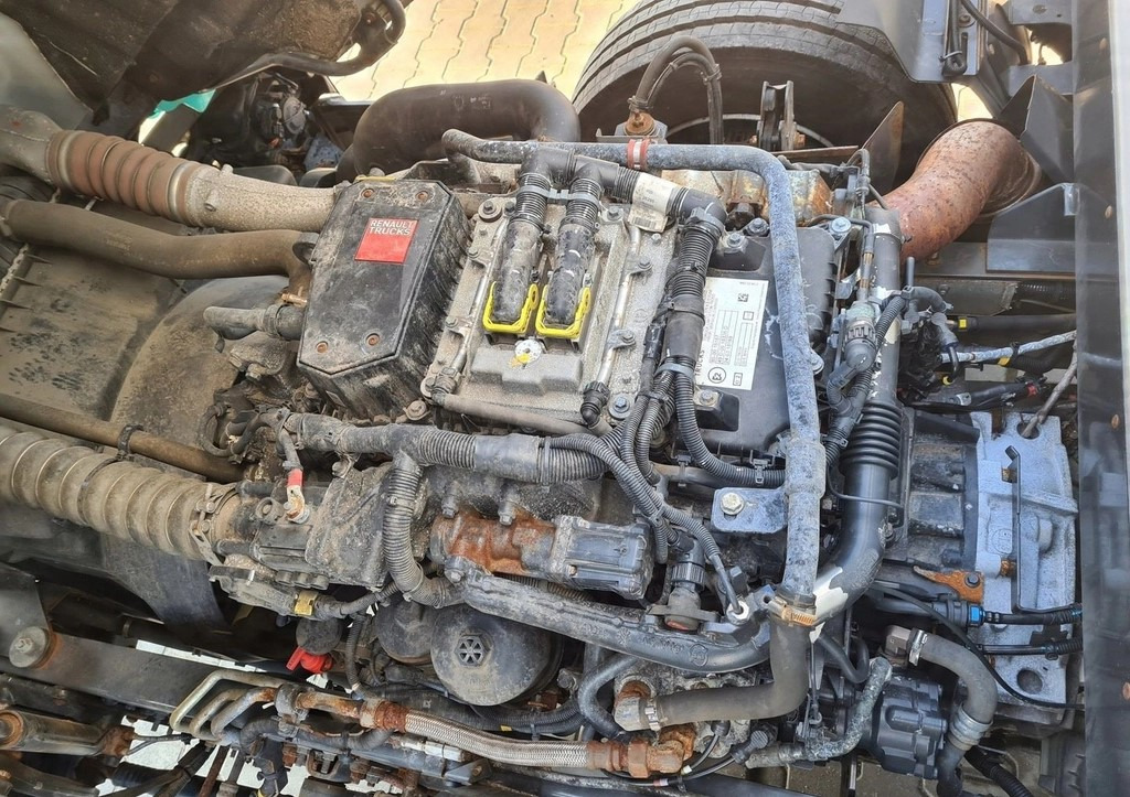 RENAULT DTI 5 210 EUVI - Engine: picture 5 RENAULT DTI 5 210 EUVI - Engine: picture 5