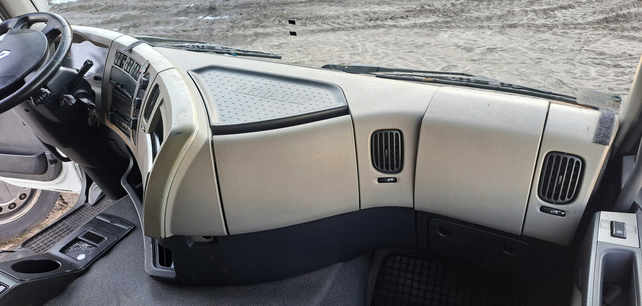RENAULT KONSOLA DESKA ROZDZIELCZA PRZEKŁADKA ANGLIKA RENAULT PREMIUM DXI - Dashboard for Truck: picture 4 RENAULT KONSOLA DESKA ROZDZIELCZA PRZEKŁADKA ANGLIKA RENAULT PREMIUM DXI - Dashboard for Truck: picture 4