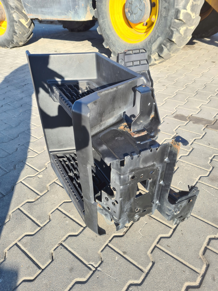 RENAULT STOPNICA KOMPLETNA PRAWA STELAŻ STOPNICY STOPNIA RENAULT GAMA T RANGE - Footstep for Truck: picture 2 RENAULT STOPNICA KOMPLETNA PRAWA STELAŻ STOPNICY STOPNIA RENAULT GAMA T RANGE - Footstep for Truck: picture 2