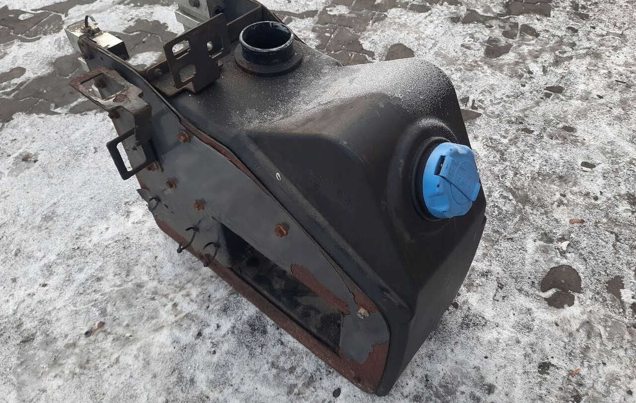 Renault 22077231 Renault Gama D / Volvo FL - AdBlue tank for Truck: picture 2 Renault 22077231 Renault Gama D / Volvo FL - AdBlue tank for Truck: picture 2