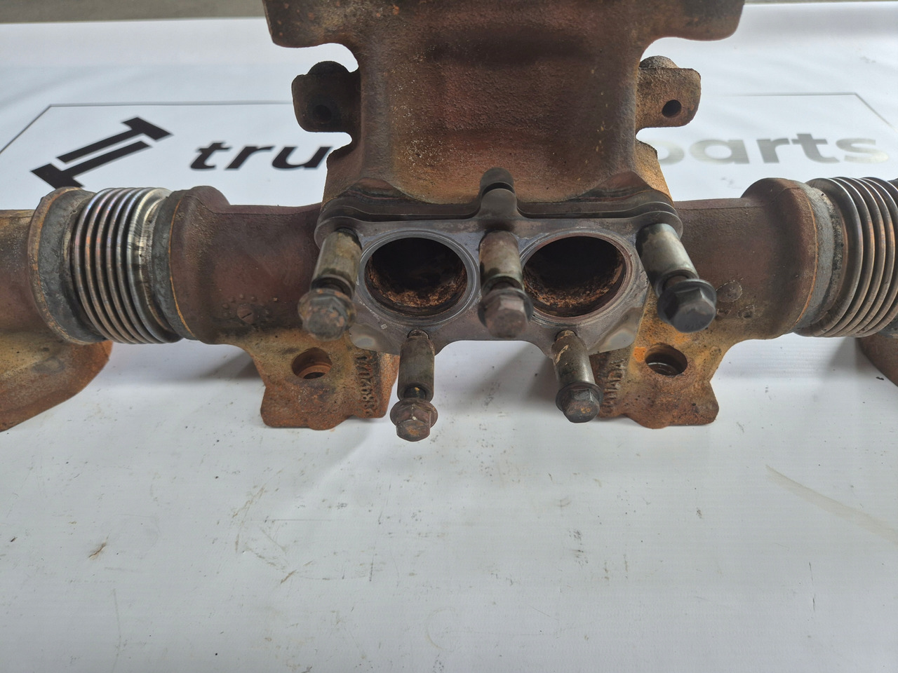 VOLVO KOLEKTOR WYDECHOWY REWNAULT GAMA EVO TURBO COMPOUND - Exhaust manifold for Truck: picture 3 VOLVO KOLEKTOR WYDECHOWY REWNAULT GAMA EVO TURBO COMPOUND - Exhaust manifold for Truck: picture 3