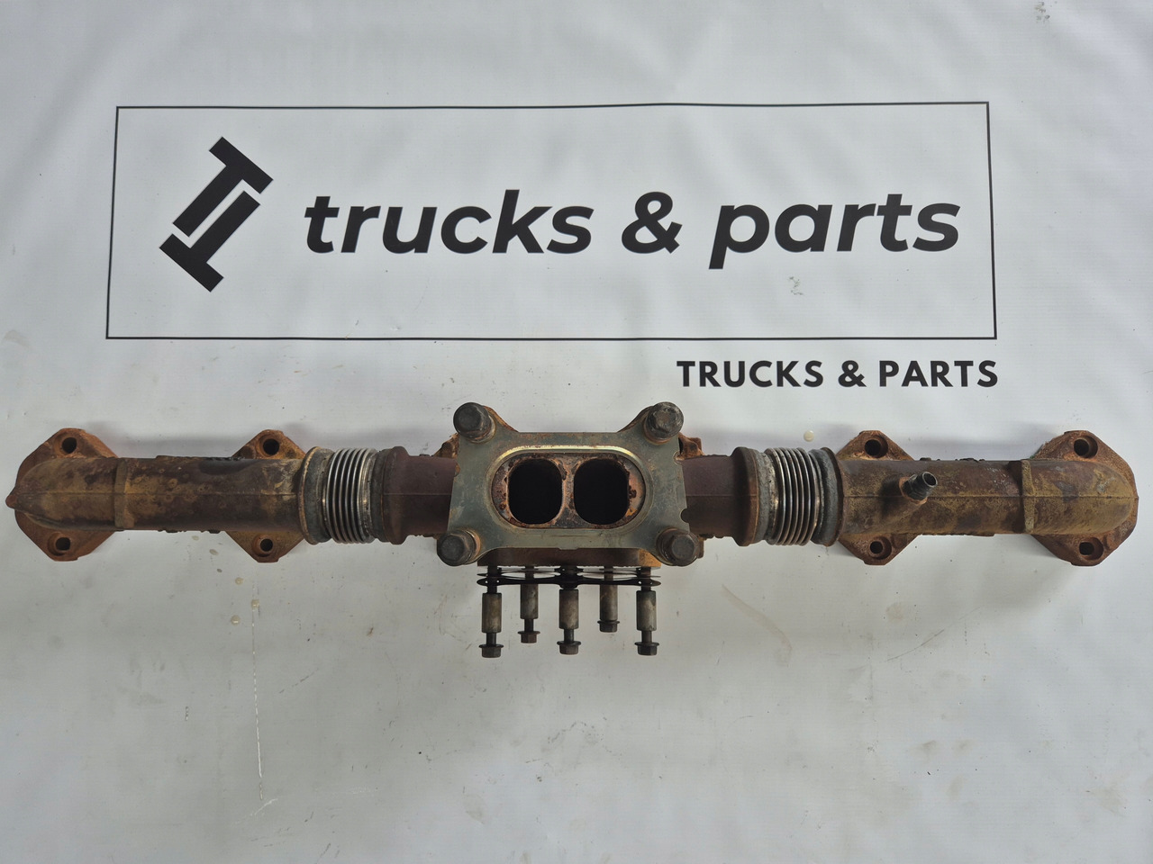 VOLVO KOLEKTOR WYDECHOWY REWNAULT GAMA EVO TURBO COMPOUND - Exhaust manifold for Truck: picture 1 VOLVO KOLEKTOR WYDECHOWY REWNAULT GAMA EVO TURBO COMPOUND - Exhaust manifold for Truck: picture 1