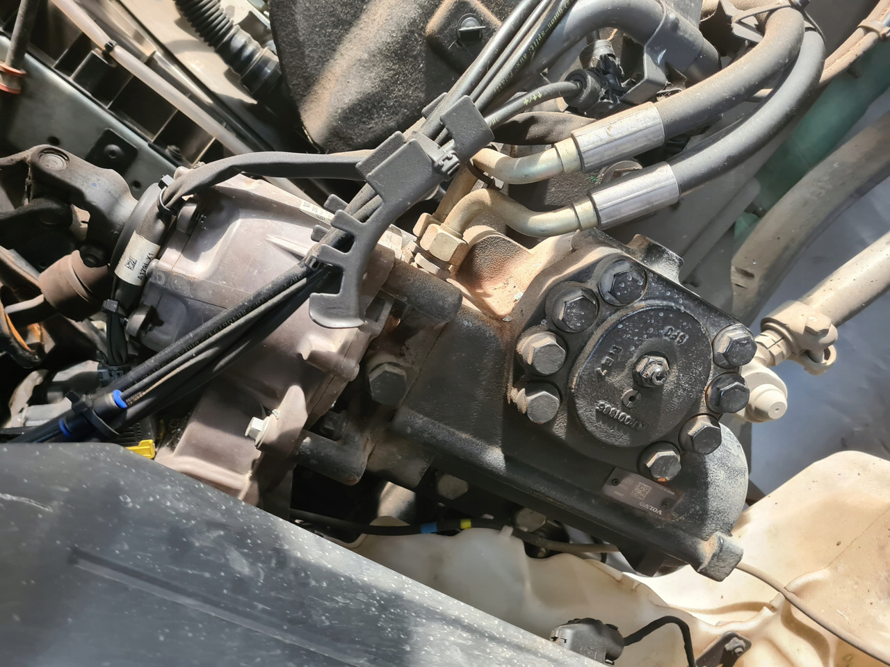 VOLVO KOLUMNA CZUJNIK PRZEKŁADNIA KIEROWNICZA ELEKTRYCZNA 175 BAR VOLVO FH 4 FH 5 - Steering gear for Truck: picture 2 VOLVO KOLUMNA CZUJNIK PRZEKŁADNIA KIEROWNICZA ELEKTRYCZNA 175 BAR VOLVO FH 4 FH 5 - Steering gear for Truck: picture 2