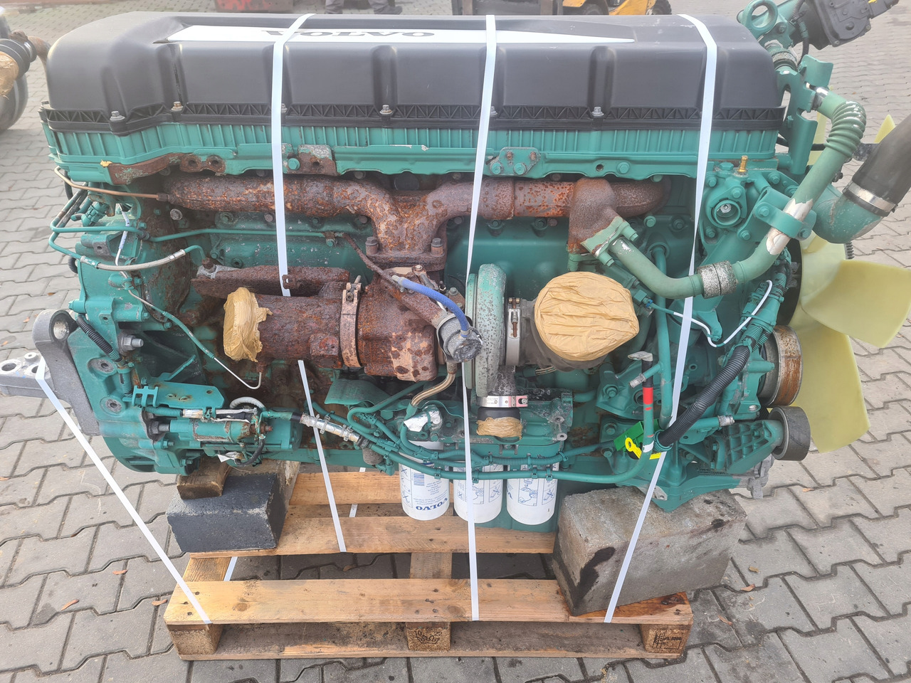 VOLVO SILNIK KOMPLETNY COMMON RAIL VOLVO FH 4 FM 4 D13K 500 460 K4 EUVI - Engine for Truck: picture 5 VOLVO SILNIK KOMPLETNY COMMON RAIL VOLVO FH 4 FM 4 D13K 500 460 K4 EUVI - Engine for Truck: picture 5