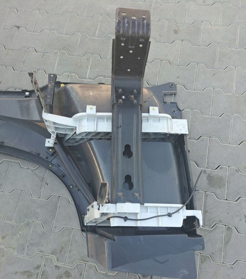 VOLVO STOPIEŃ STOPNICA LEWA STELAŻ ORYGINAŁ VOLVO FH 4 - Footstep for Truck: picture 5 VOLVO STOPIEŃ STOPNICA LEWA STELAŻ ORYGINAŁ VOLVO FH 4 - Footstep for Truck: picture 5