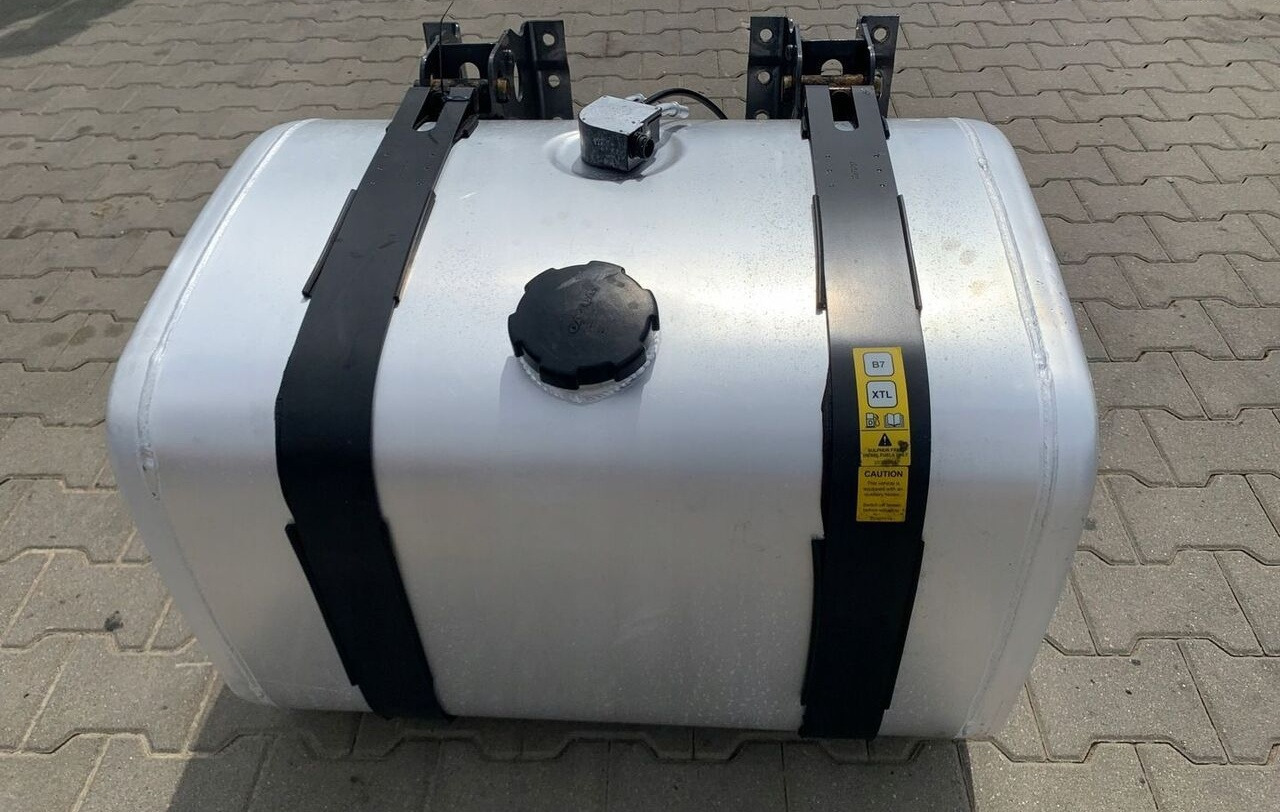 VOLVO ZBIORNIK PALIWA RENAULT GAMA D T VOLVO FH FM FL FE FMX LOW DECK 82x69x56 - Fuel tank for Truck: picture 2 VOLVO ZBIORNIK PALIWA RENAULT GAMA D T VOLVO FH FM FL FE FMX LOW DECK 82x69x56 - Fuel tank for Truck: picture 2