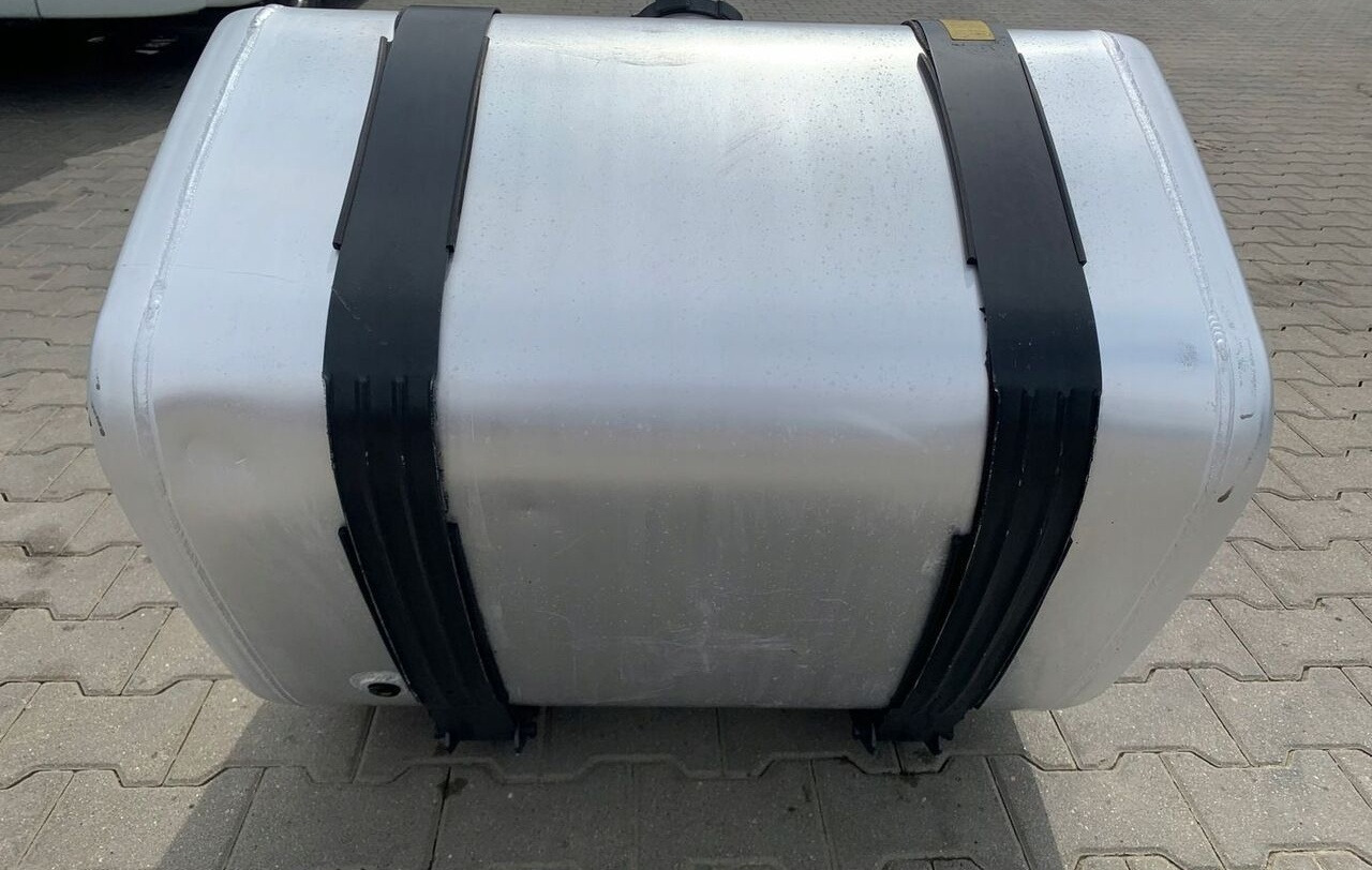 VOLVO ZBIORNIK PALIWA RENAULT GAMA D T VOLVO FH FM FL FE FMX LOW DECK 82x69x56 - Fuel tank for Truck: picture 5 VOLVO ZBIORNIK PALIWA RENAULT GAMA D T VOLVO FH FM FL FE FMX LOW DECK 82x69x56 - Fuel tank for Truck: picture 5