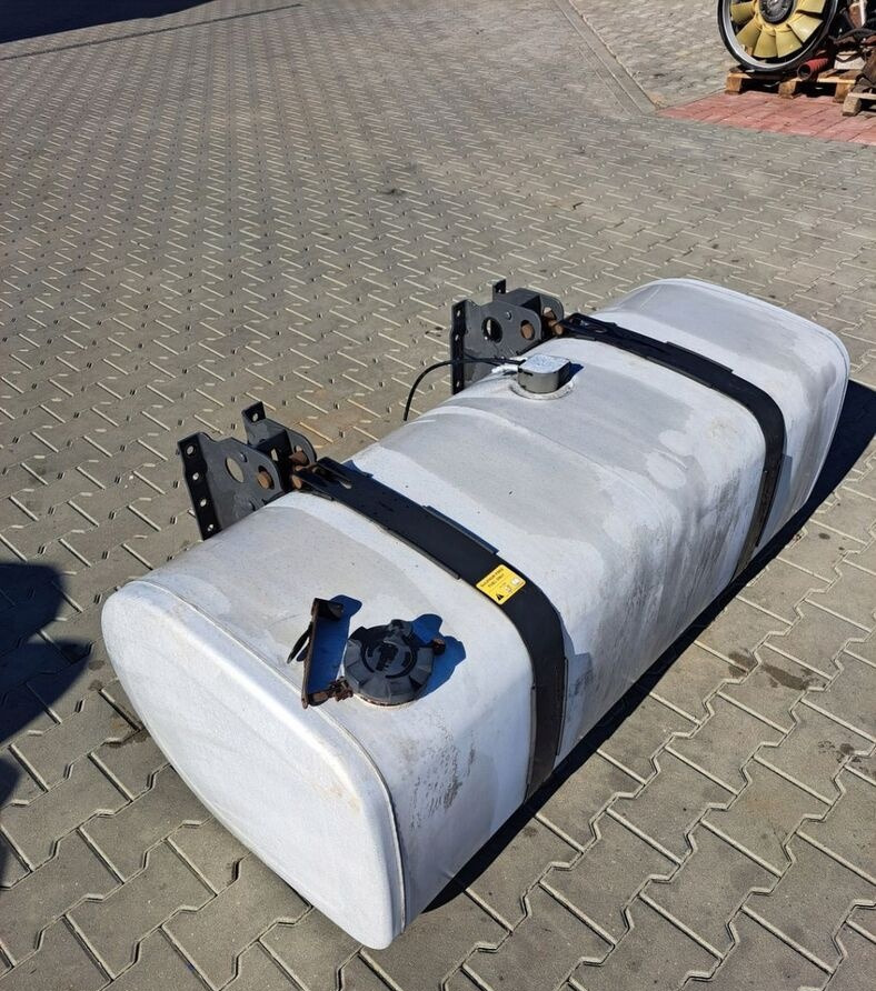 VOLVO ZBIORNIK PALIWA VOLVO FH FM FMX FL FE RENAULT GAMA T D RANGE LOW DECK MEGA - Fuel tank for Truck: picture 2 VOLVO ZBIORNIK PALIWA VOLVO FH FM FMX FL FE RENAULT GAMA T D RANGE LOW DECK MEGA - Fuel tank for Truck: picture 2
