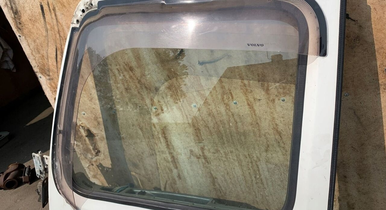 Volvo FH 12 13 - Door and parts for Truck: picture 2 Volvo FH 12 13 - Door and parts for Truck: picture 2