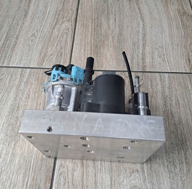 Volvo FH 4 23387854   Volvo FH 4 FMX / Renault Gama T - Exhaust system for Truck: picture 3 Volvo FH 4 23387854   Volvo FH 4 FMX / Renault Gama T - Exhaust system for Truck: picture 3