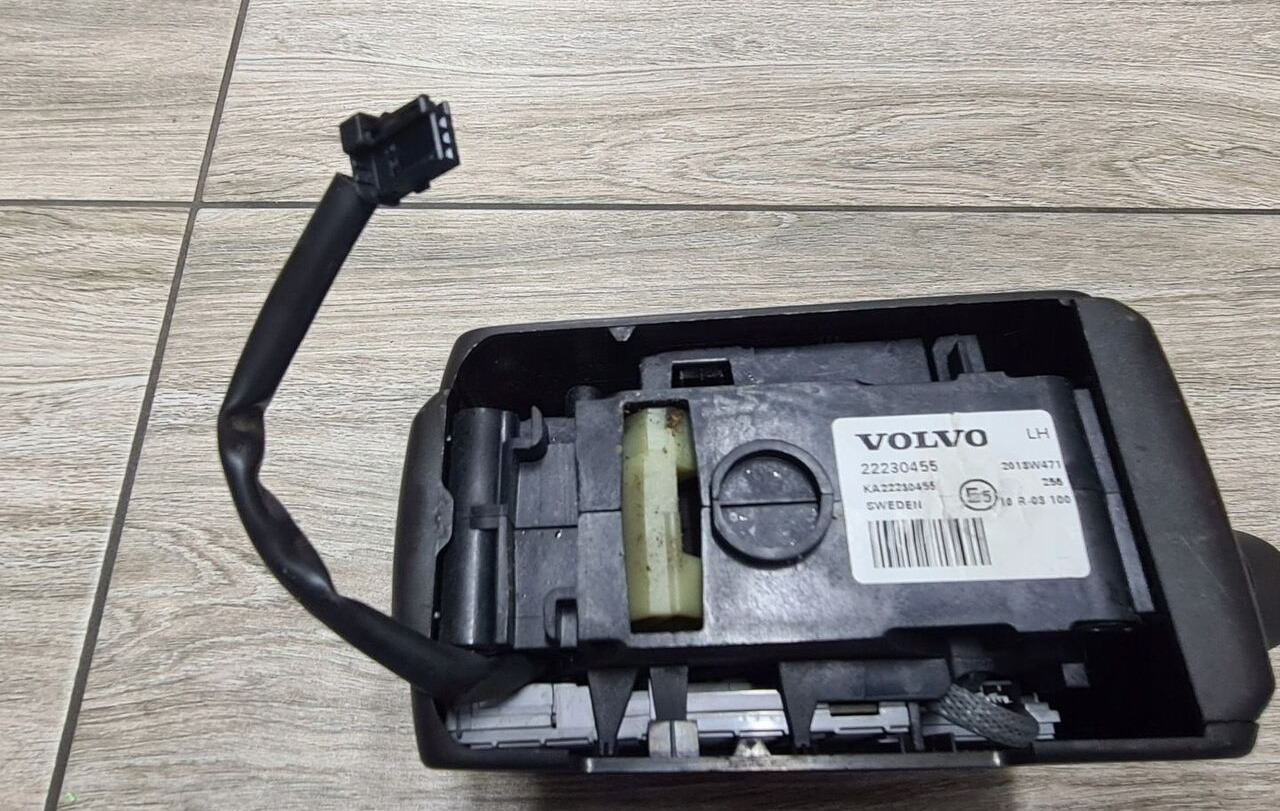 Volvo JOYSTICK ZMIANY BIEGÓW GAŁKA LEWAREK VOLVO FH FM 4 22230455 - Gear stick for Truck: picture 2 Volvo JOYSTICK ZMIANY BIEGÓW GAŁKA LEWAREK VOLVO FH FM 4 22230455 - Gear stick for Truck: picture 2