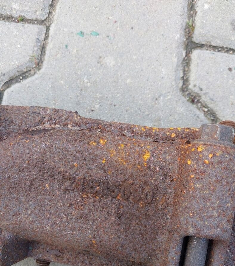 Volvo KOLEKTOR WYDECHOWY VOLVO FL RENAULT GAMA D8K - Exhaust manifold for Truck: picture 1 Volvo KOLEKTOR WYDECHOWY VOLVO FL RENAULT GAMA D8K - Exhaust manifold for Truck: picture 1
