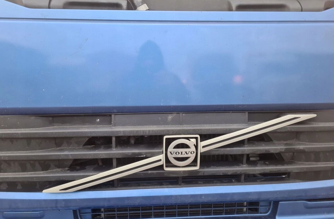 Volvo MASKA PRZEDNIA PRZÓD ATRAPA GRILL ORYGINAŁ Volvo FE - Hood for Truck: picture 2 Volvo MASKA PRZEDNIA PRZÓD ATRAPA GRILL ORYGINAŁ Volvo FE - Hood for Truck: picture 2