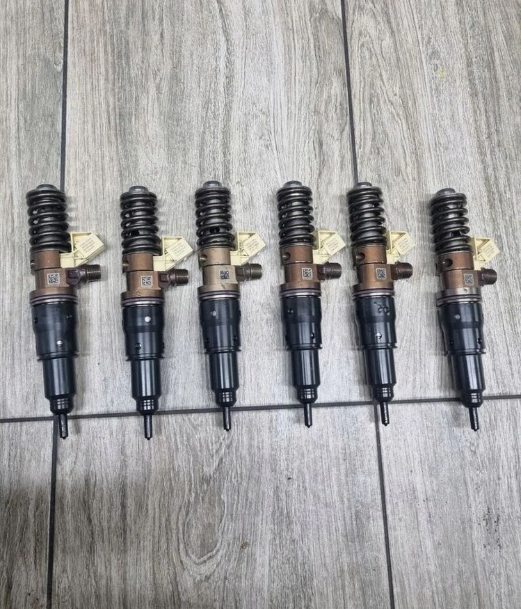 Volvo POMPO E POMPOWTRYSKI KOMPLET FH 4 16 D16K EURO 6 22374644   Volvo VOLVO FH 4 16 D16K EURO 6 - Injector for Truck: picture 1 Volvo POMPO E POMPOWTRYSKI KOMPLET FH 4 16 D16K EURO 6 22374644   Volvo VOLVO FH 4 16 D16K EURO 6 - Injector for Truck: picture 1