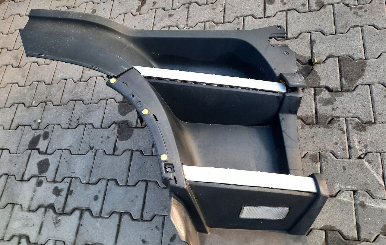 Volvo STOPIEŃ STOPNICA PRAWA STELAŻ ORYGINAŁ VOLVO FH 4 82141521 - Footstep for Truck: picture 1 Volvo STOPIEŃ STOPNICA PRAWA STELAŻ ORYGINAŁ VOLVO FH 4 82141521 - Footstep for Truck: picture 1