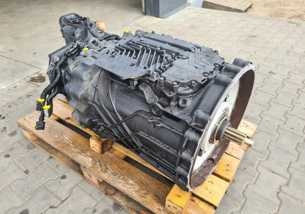 ZF TRAXON 12TX2621 Z RETARDEREM TD JC46 7K481BAB 2022 ROK - Gearbox: picture 4 ZF TRAXON 12TX2621 Z RETARDEREM TD JC46 7K481BAB 2022 ROK - Gearbox: picture 4