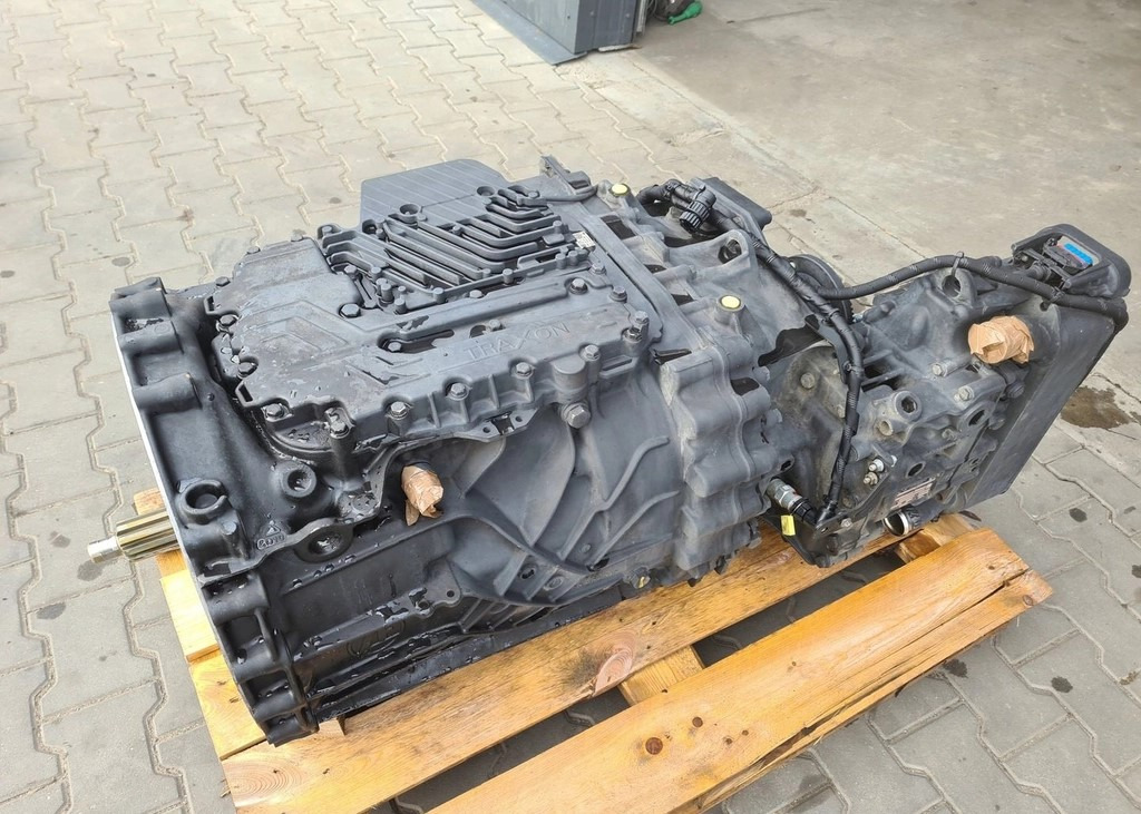 ZF TRAXON 12TX2621 Z RETARDEREM TD JC46 7K481BAB 2022 ROK - Gearbox: picture 3 ZF TRAXON 12TX2621 Z RETARDEREM TD JC46 7K481BAB 2022 ROK - Gearbox: picture 3