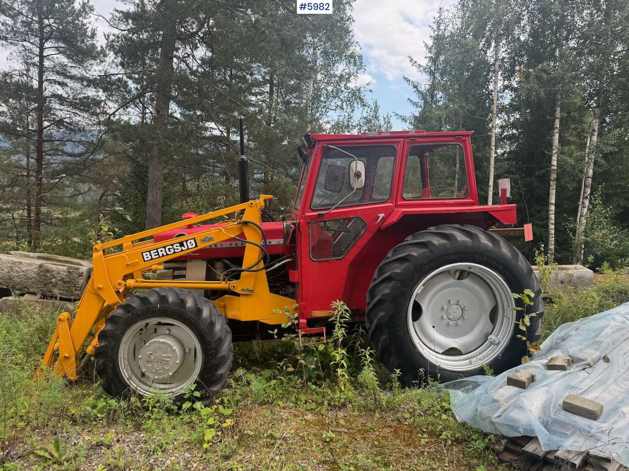 1975 Massey Ferguson 168 4x4 w/ loader - Farm tractor: picture 2 1975 Massey Ferguson 168 4x4 w/ loader - Farm tractor: picture 2