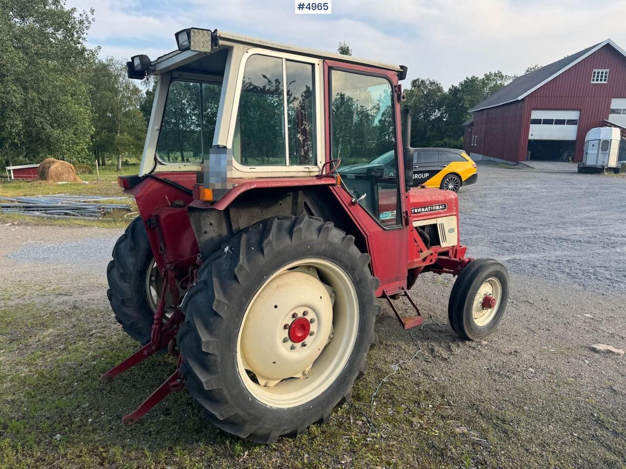 Farm tractor 1977 International 454 4x2. Rep object.: picture 9