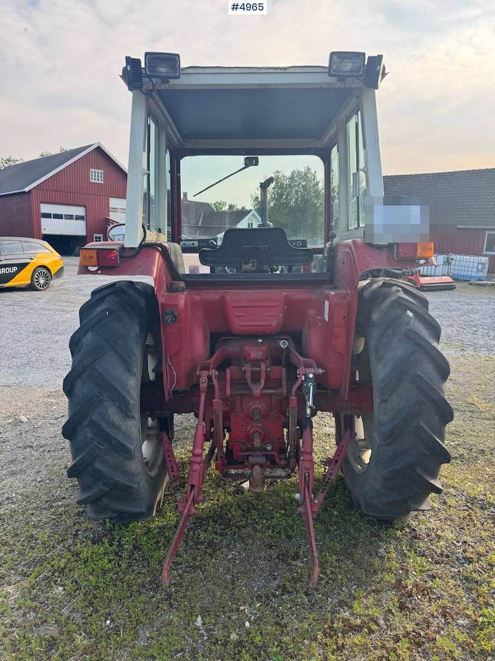 Farm tractor 1977 International 454 4x2. Rep object.: picture 8