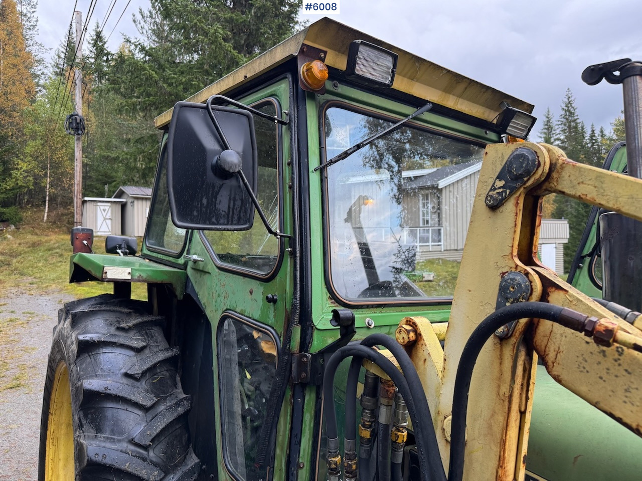 1977 John Deere 2030 w/ front loader, bucket and chains. - Farm tractor: picture 5 1977 John Deere 2030 w/ front loader, bucket and chains. - Farm tractor: picture 5