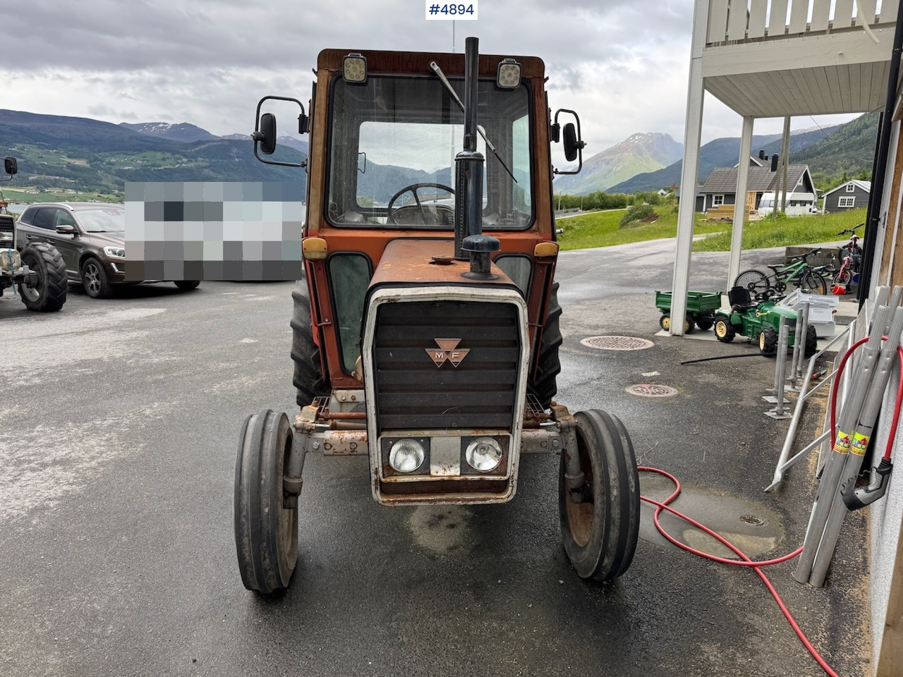 Farm tractor 1983 Massey Ferguson 550: picture 8