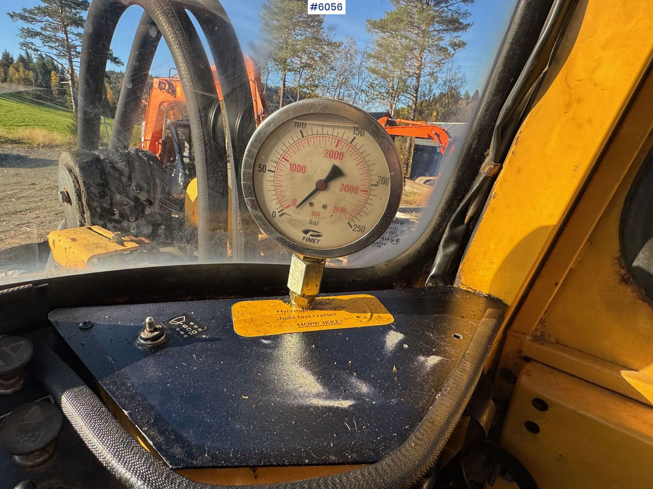 Wheel loader 1983 Volvo BM 4500 repair object: picture 17
