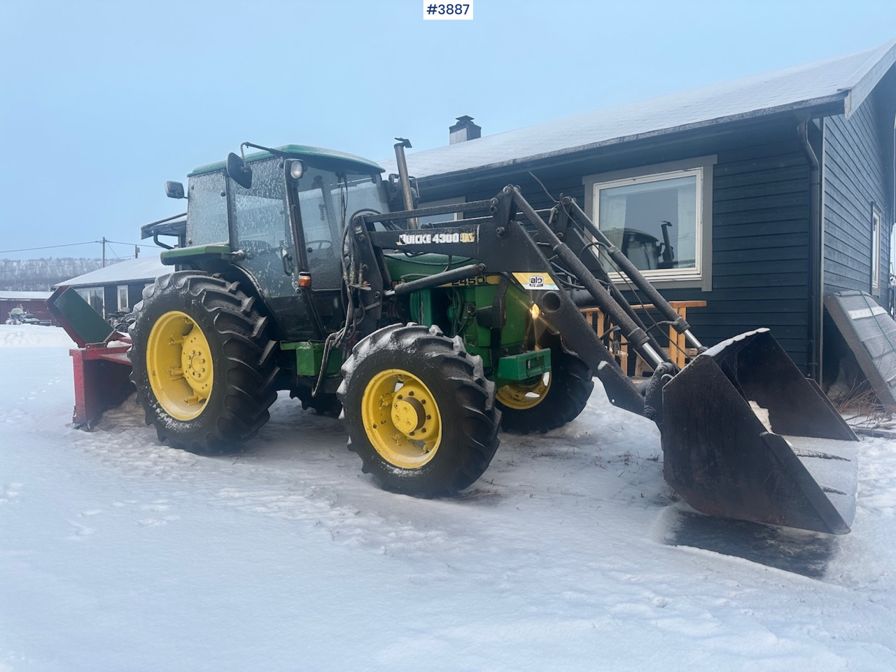 1987 John Deere Power Synchron 2450 4x4 w/ Quicke 4300 front loader, snow blower and gravel bucket. WATCH VIDEO. - Farm tractor: picture 1 1987 John Deere Power Synchron 2450 4x4 w/ Quicke 4300 front loader, snow blower and gravel bucket. WATCH VIDEO. - Farm tractor: picture 1