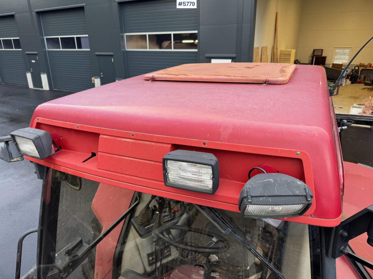 Farm tractor 1995 Case IH 5150 Maxxum w/ front loader.: picture 15