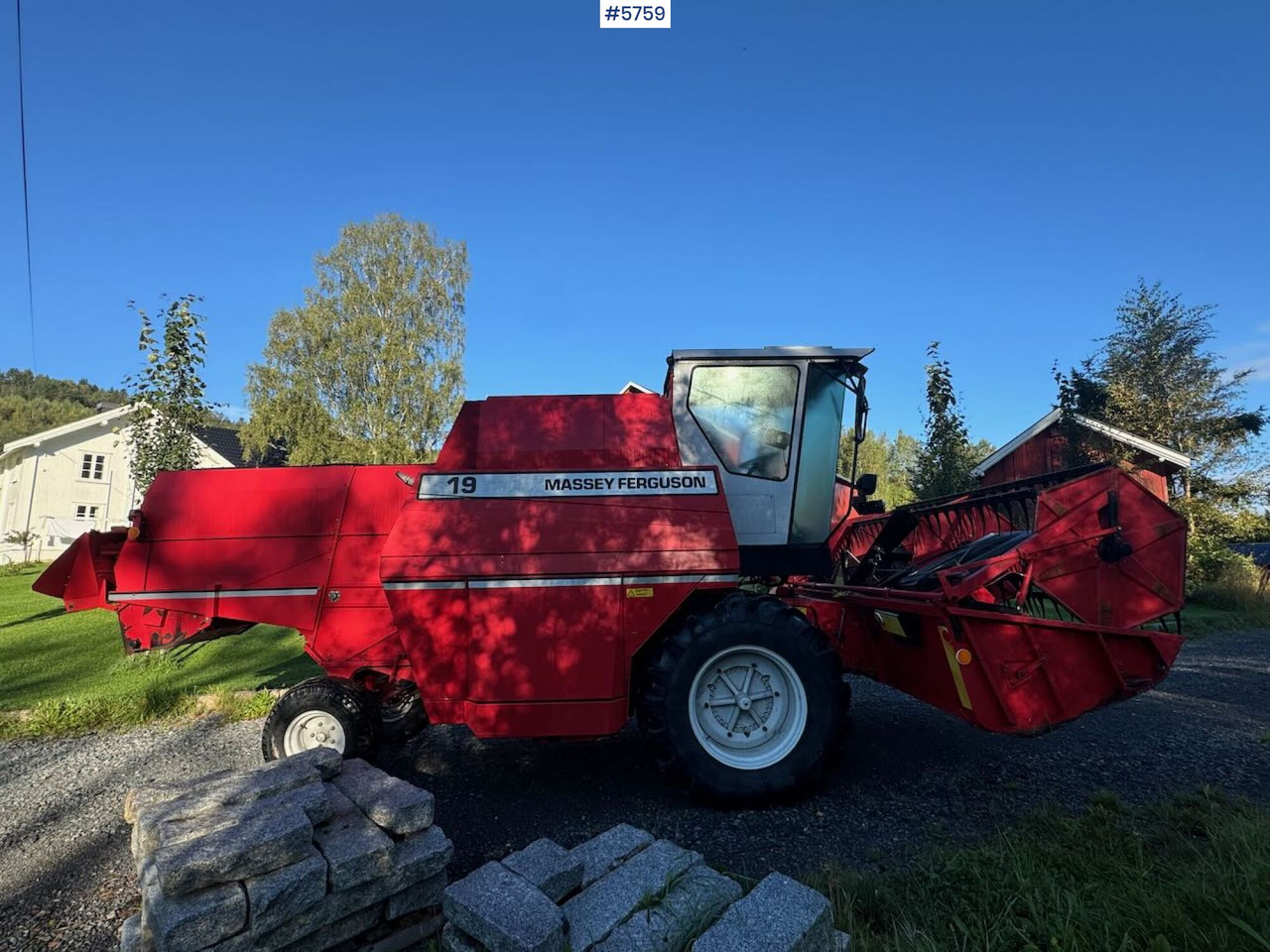 1995 Massey ferguson 19 - Combine harvester: picture 2 1995 Massey ferguson 19 - Combine harvester: picture 2