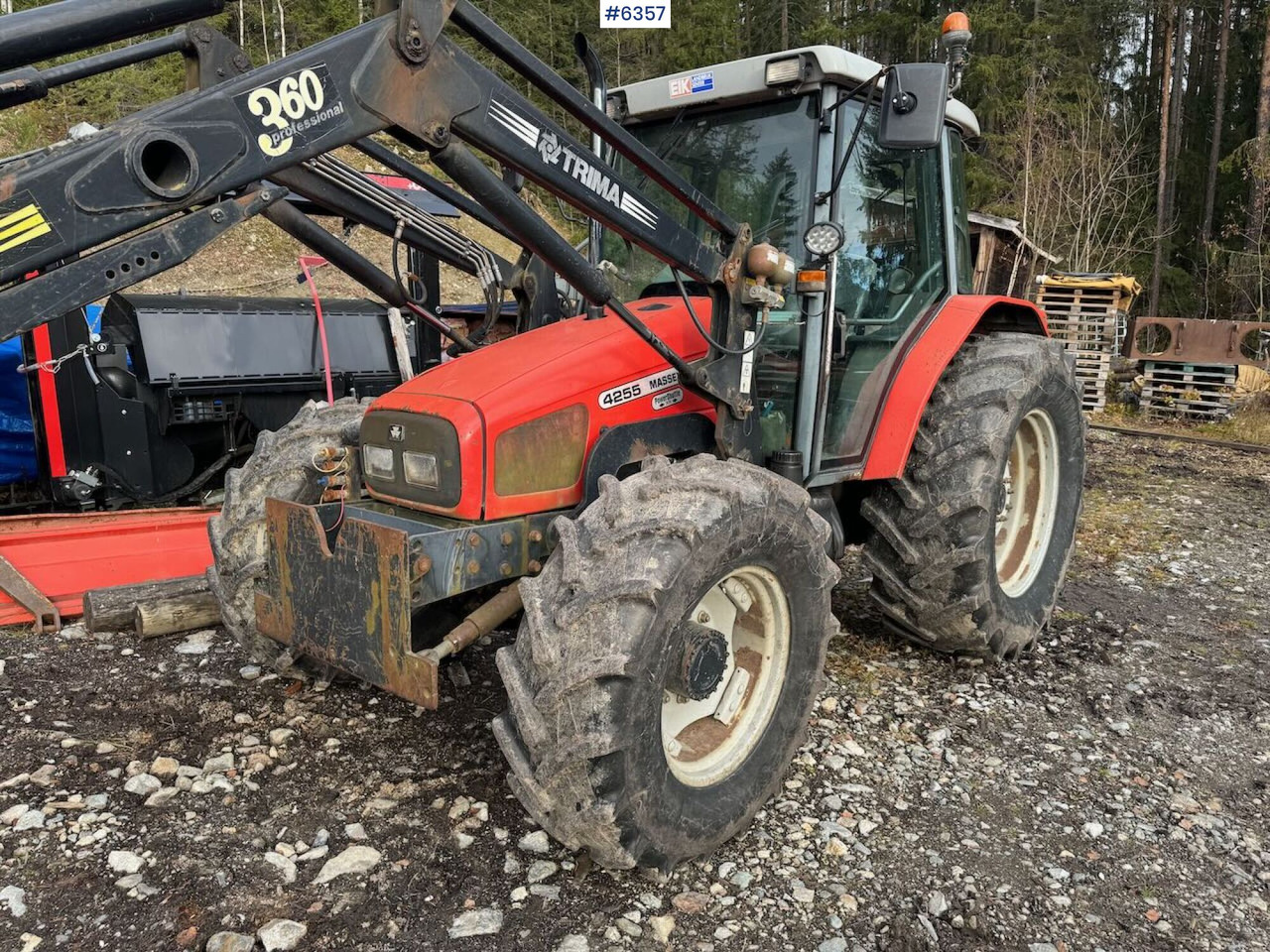 2000 Massey Ferguson 4255 m/ frontlaster - Farm tractor: picture 3 2000 Massey Ferguson 4255 m/ frontlaster - Farm tractor: picture 3
