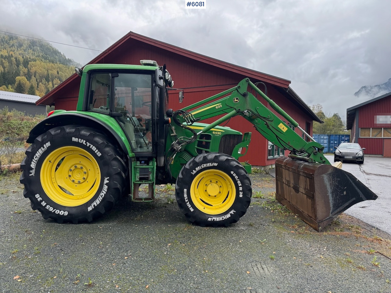 2007 John Deere 6430 Premium w/ front loader and bucket. - Farm tractor: picture 2 2007 John Deere 6430 Premium w/ front loader and bucket. - Farm tractor: picture 2