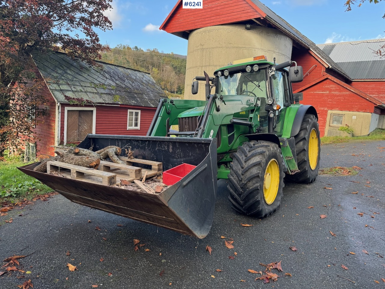 2007 John Deere 6530 w/ AutoPower and front loader. - Farm tractor: picture 2 2007 John Deere 6530 w/ AutoPower and front loader. - Farm tractor: picture 2