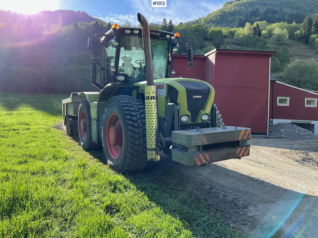 2009 Claas Xerion 3800 - Farm tractor: picture 2 2009 Claas Xerion 3800 - Farm tractor: picture 2