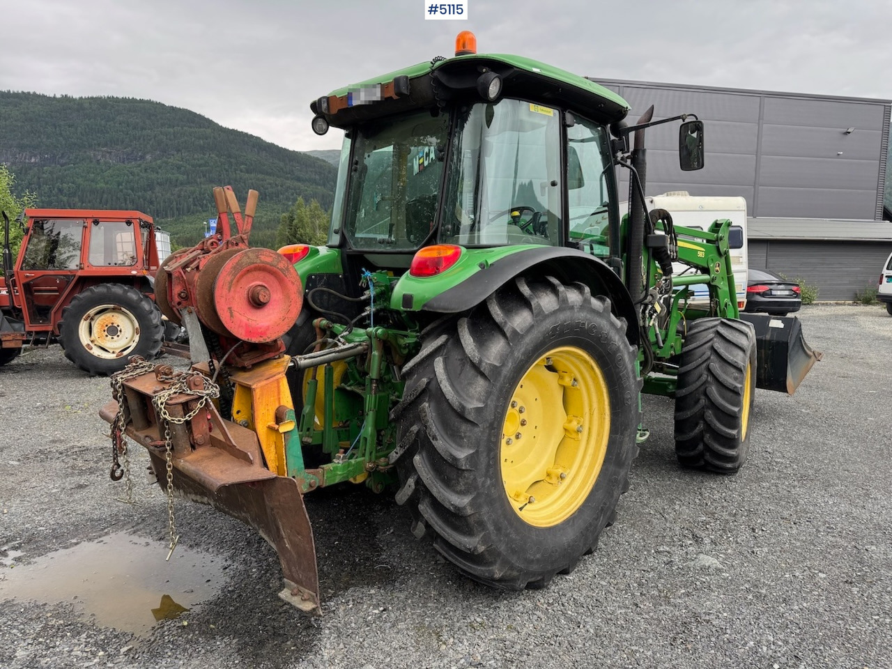 2011 John Deere 5080 M m/frontlaster. Lite timer! - Farm tractor: picture 5 2011 John Deere 5080 M m/frontlaster. Lite timer! - Farm tractor: picture 5