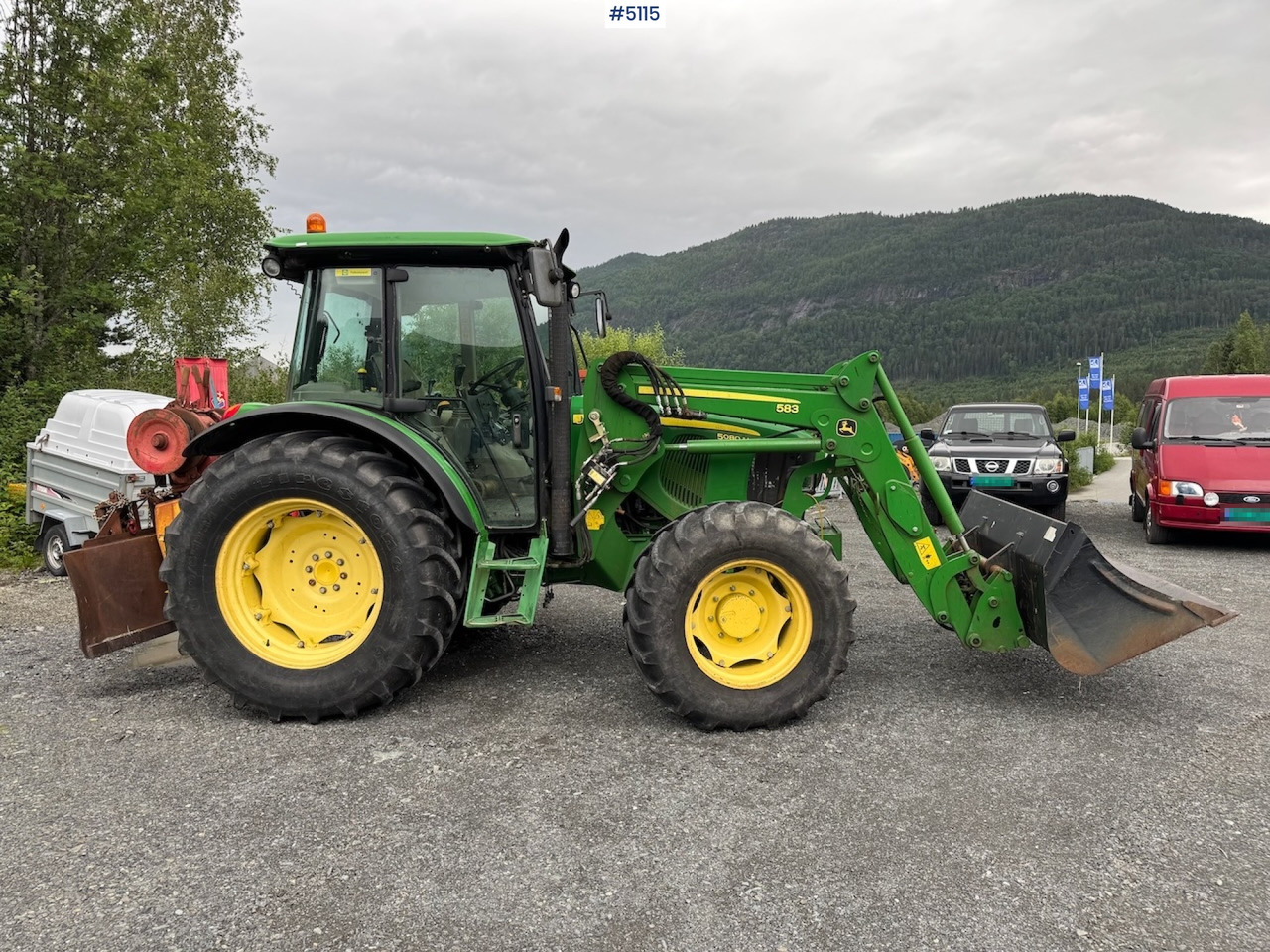 2011 John Deere 5080 M m/frontlaster. Lite timer! - Farm tractor: picture 3 2011 John Deere 5080 M m/frontlaster. Lite timer! - Farm tractor: picture 3
