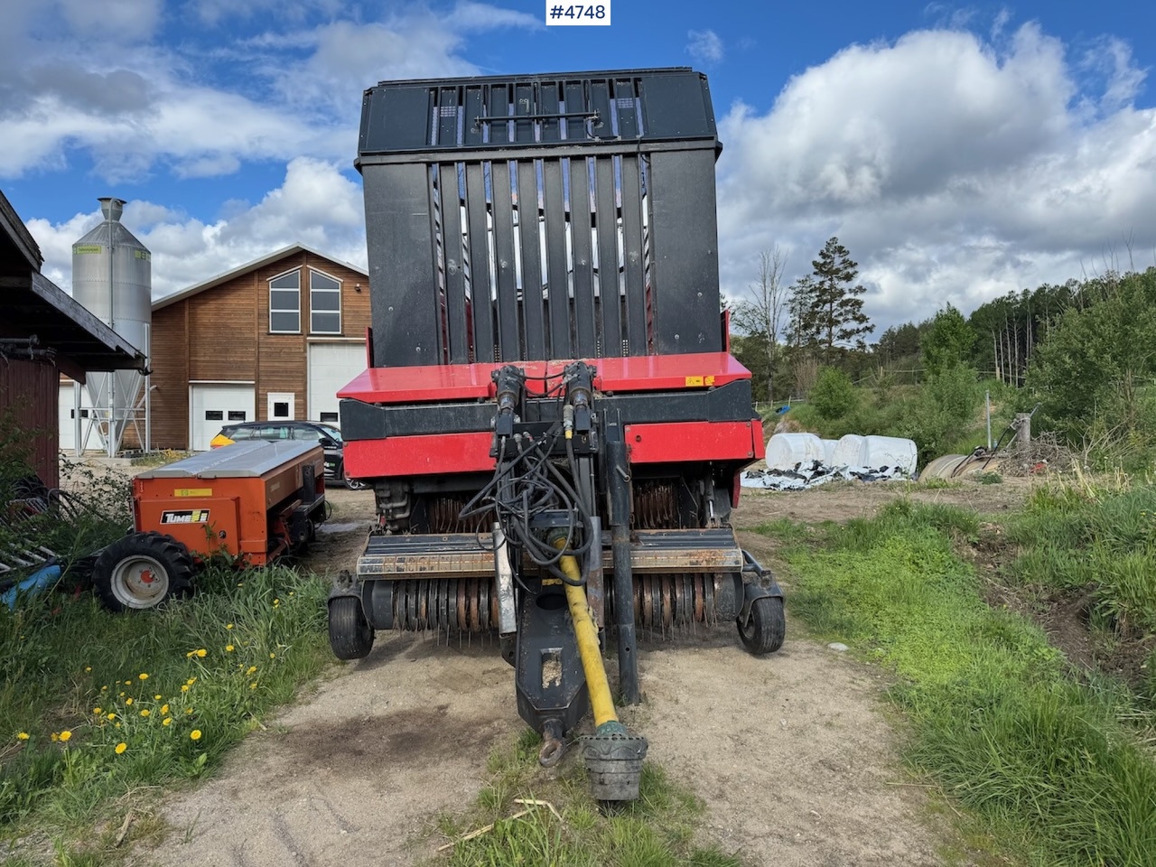 2012 Kverneland Taarup 10045 R Loading wagon - Hay and forage equipment: picture 3 2012 Kverneland Taarup 10045 R Loading wagon - Hay and forage equipment: picture 3