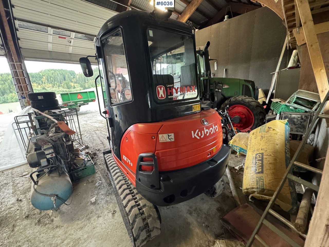 Excavator 2013 Kubota kx71-3 w/ Rotor tilt, gravel bucket and sanding bucket!: picture 6