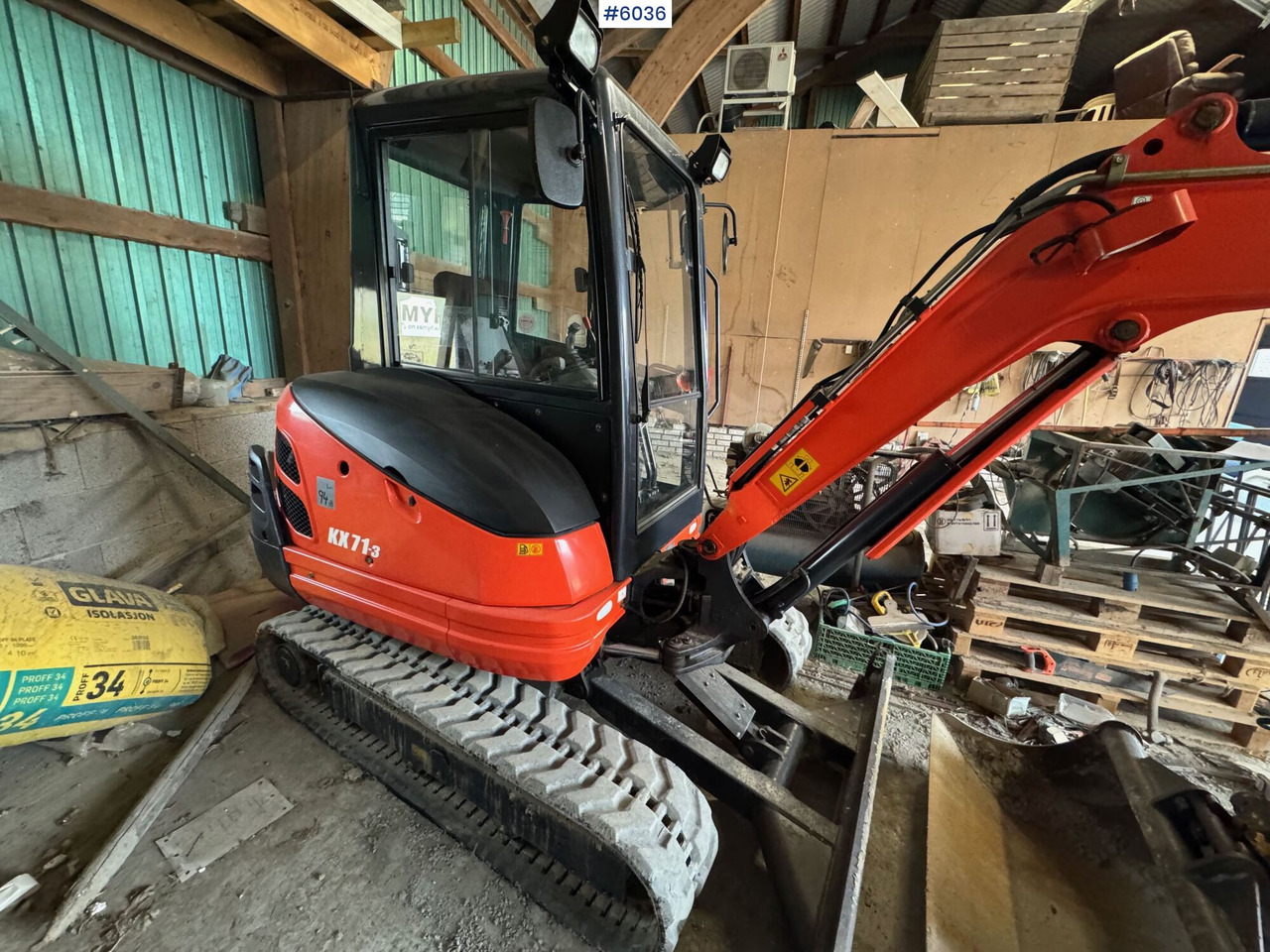 Excavator 2013 Kubota kx71-3 w/ Rotor tilt, gravel bucket and sanding bucket!: picture 8