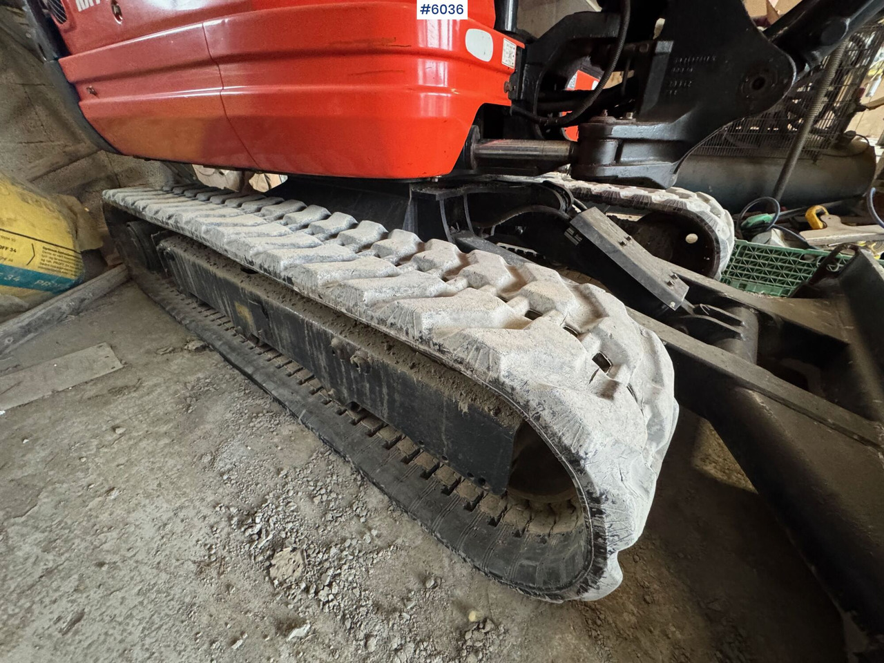 Excavator 2013 Kubota kx71-3 w/ Rotor tilt, gravel bucket and sanding bucket!: picture 15