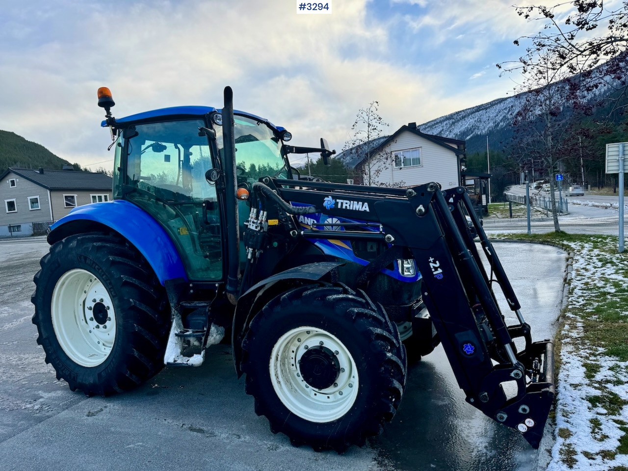 2013 New Holland T5.95 with Trima +2.1P Front Loader. New Engine! - Farm tractor: picture 1 2013 New Holland T5.95 with Trima +2.1P Front Loader. New Engine! - Farm tractor: picture 1