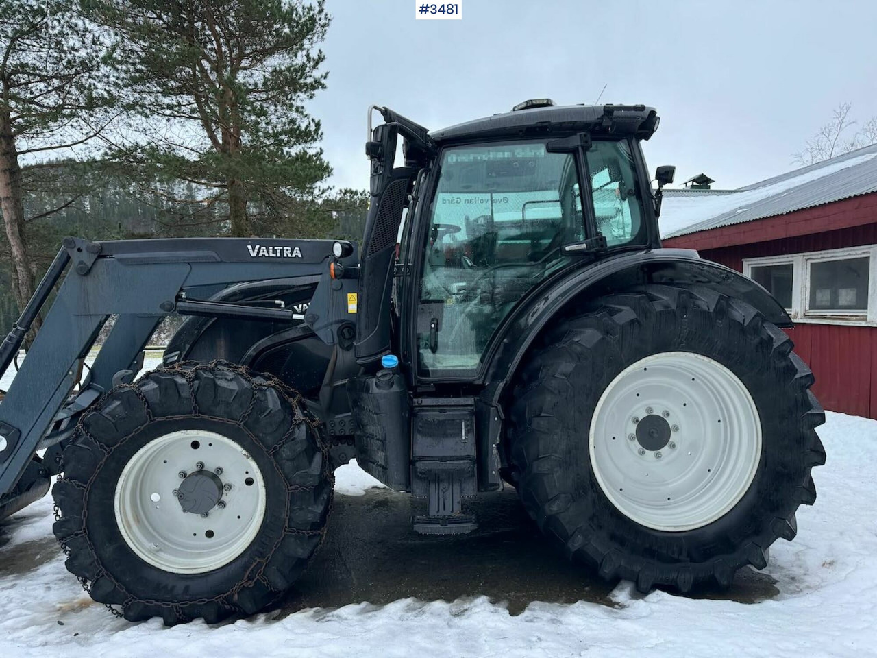 2015 Valtra N174D w/ Front loader - Farm tractor: picture 3 2015 Valtra N174D w/ Front loader - Farm tractor: picture 3